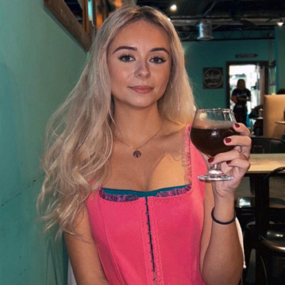 Meet your Posher, Abby